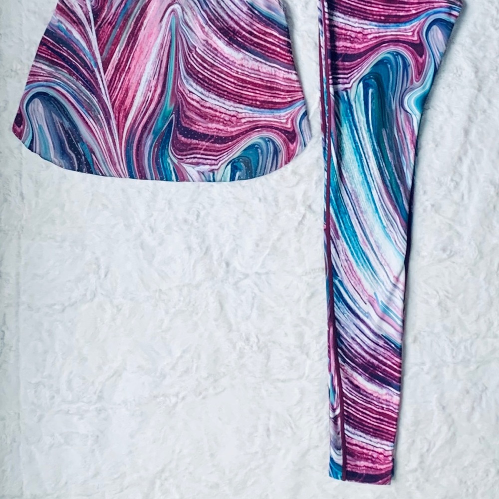 SOLD GymShark Set - Picture 2 of 2